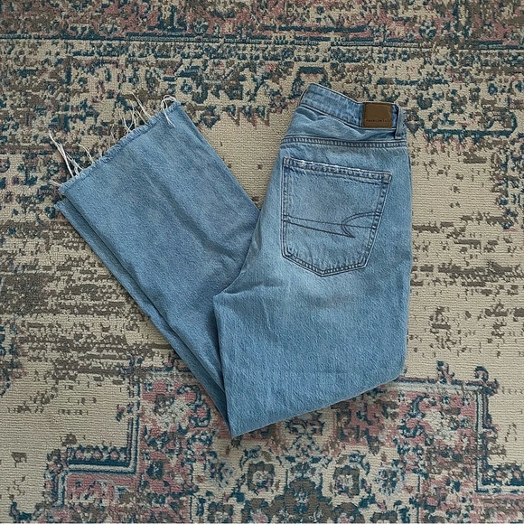 American Eagle Outfitters Denim - American Eagle High Waisted  90s flare Light blue Jeans